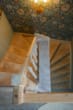 Treppe zum OG - Individuelles & liebevoll eingerichtetes Einfamilienhaus mit offenem Grundriss in direkter Fleetlage