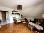 Wohnzimmer OG - Ruhig gelegenes Einfamilienhaus mit Einliegerwohnung, Keller & Garage am Ende einer Sackgasse